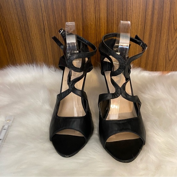 Le Chateau women’s black leather strappy stiletto heeled shoes in size 10 - Picture 2 of 12